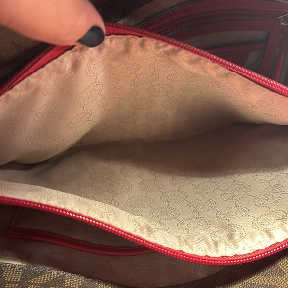 Michael Kors tote - Picture 6 of 10